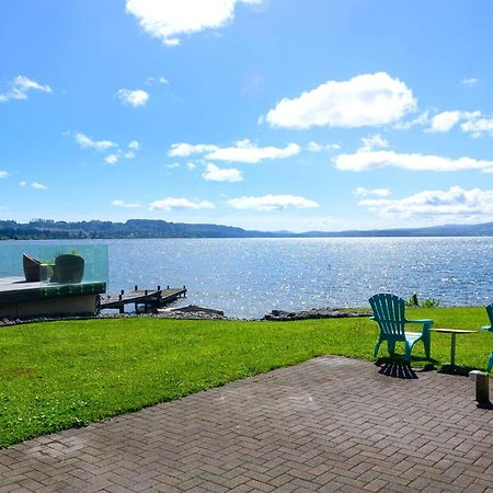 Tranquility Lakefront โรโตรัว ภายนอก รูปภาพ
